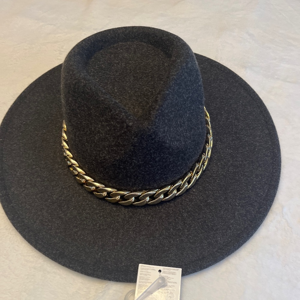 NWT- Black with Gold chain- Fedora Felt Hat